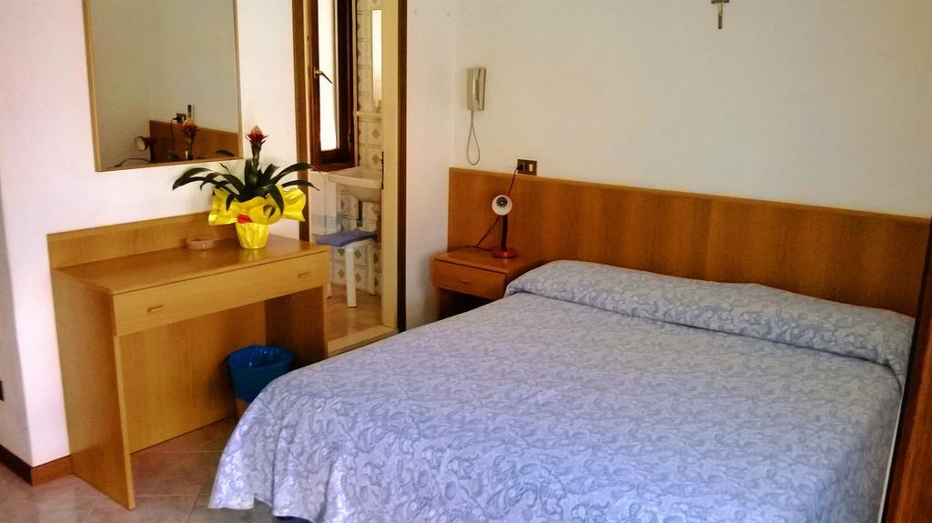 Due Palme Hotel Caorle Exterior photo